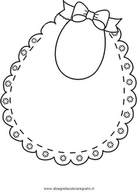 Disegno schematico di un bavaglino con modello