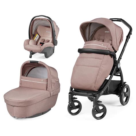 Sistema modulare per neonati con passeggino, culla e seggiolino auto