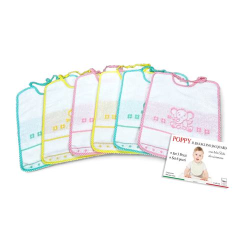 Composizione di diversi outfit natalizi per bambina con bavaglini e calzini coordinati