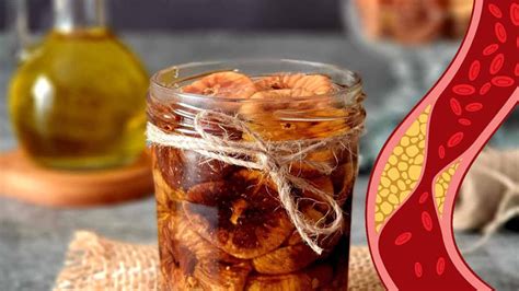 Un barattolo di fichi secchi in olio d'oliva