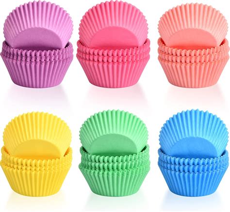 Diversi tipi di pirottini per muffin