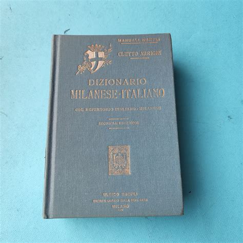 Copertina di un antico dizionario Milanese-Italiano