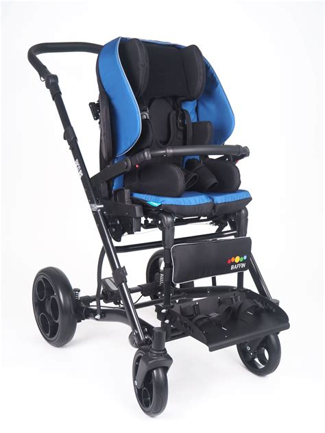 Illustrazione di un passeggino per disabili con varie opzioni di regolazione