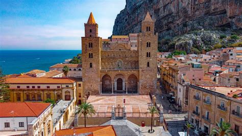 Vista panoramica dell'ospedale Giglio di Cefalù con il mare sullo sfondo