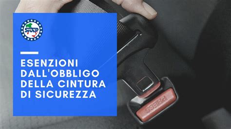 Diagramma che mostra il corretto posizionamento della cintura di sicurezza con un rialzo auto