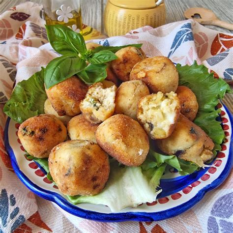 Ricotta e ingredienti per polpette