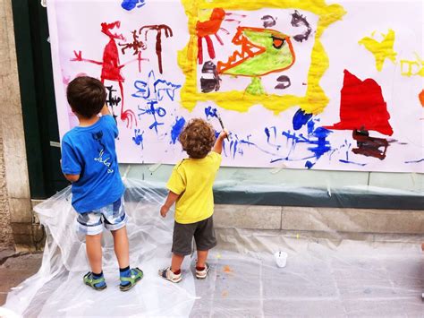 Mary Poppins e i bambini che dipingono