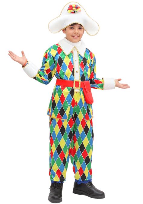 Bambino vestito da Arlecchino che sorride