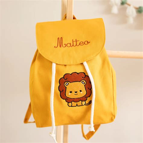 composizione di vari prodotti personalizzati per bambini