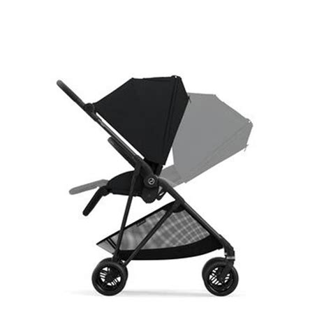 Cybex Melio Carbon con ovetto agganciato