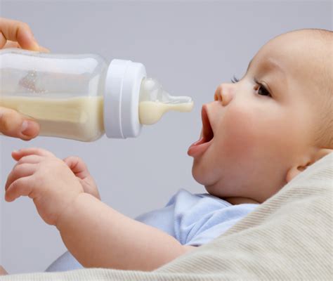 differenza tra latte artificiale liquido e in polvere