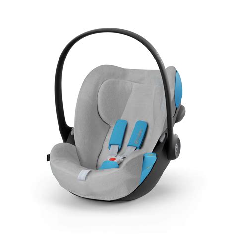 Dettaglio di un rivestimento estivo Cybex con tessuto a rete