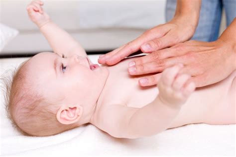 massaggio neonatale