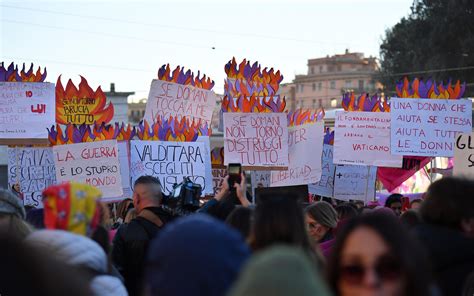 Donne che ricevono l'epidurale