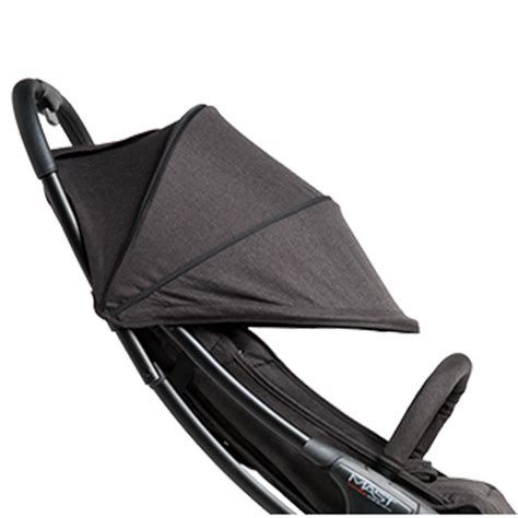 Cappottina del passeggino pulita