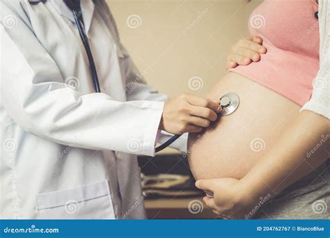 Donna incinta in ospedale
