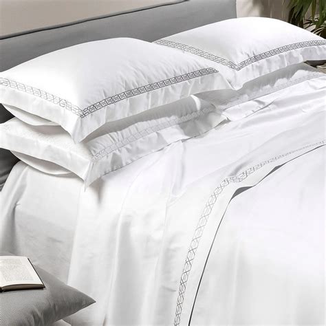 Lenzuola di raso di cotone Supima con drappeggio elegante