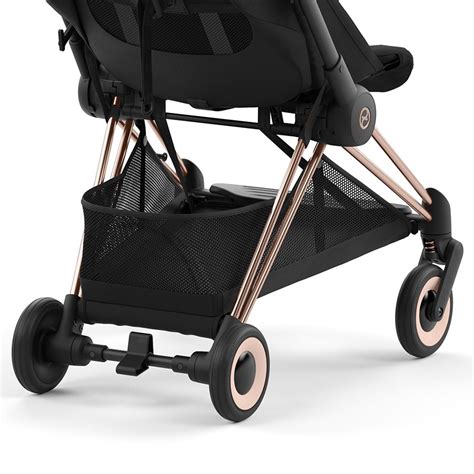 Passeggino Cybex Coÿa con design ispirato a Karolina Kurkova