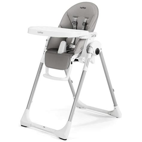 Bambino che mangia in un seggiolone Peg Perego Prima Pappa Zero3