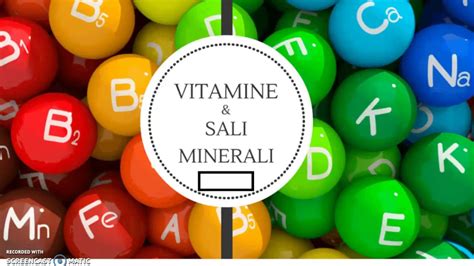 Struttura molecolare di vitamine e minerali