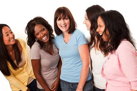 Immagine: Gruppo di donne che si supportano a vicenda