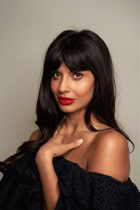 Jameela Jamil in un discorso